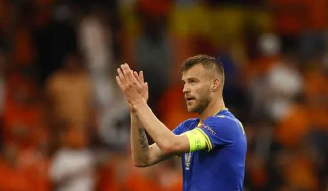 Родители Ярмоленко и его 8-летний сын прокомментировали игру Андрея в матче со Швецией