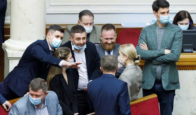 Примет ли Рада законопроект Зеленского об олигархах и что не устраивает нардепов