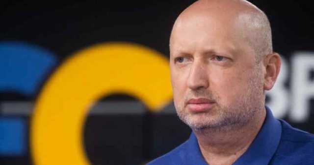 Замість підвищення зарплат влада підіймає податки й посилює тиск на ФОПів, – Турчинов