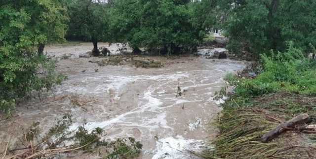 "Смыло потоком воды": оккупанты сообщили о первых жертвах потопа в Крыму