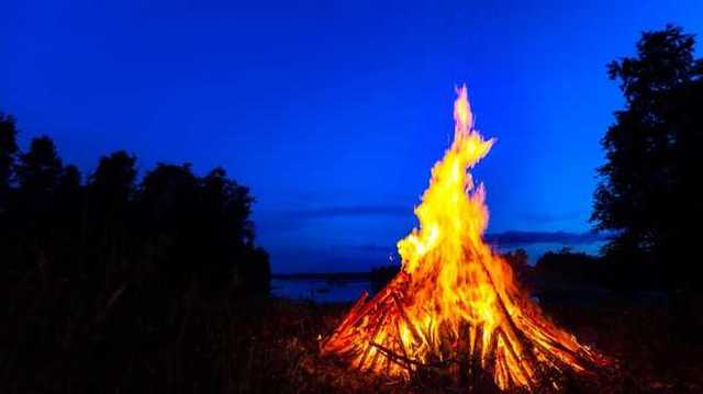 Праздновал Ивана Купала: на Черкасщине парень упал в костер