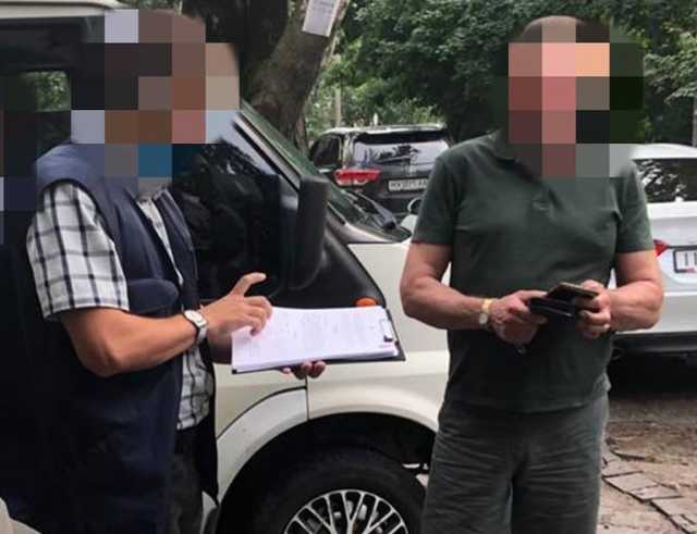 Работника Нижнеднепровского нацпарка подозревают в нарушениях при вылове рыбы