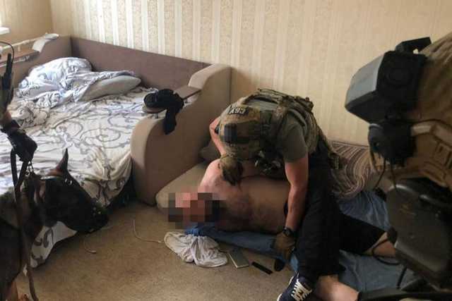 СБУ задержала организатора банды фальшивомонетчиков из списка СНБО