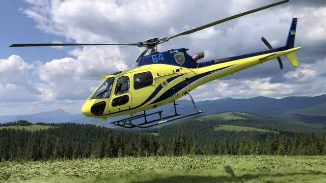 Українські прикордонники почали літати над Карпатами: захопливе відео