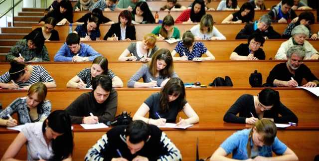 Всемирный банк выделяет 200 млн долларов на сокращение количества вузов в Украине