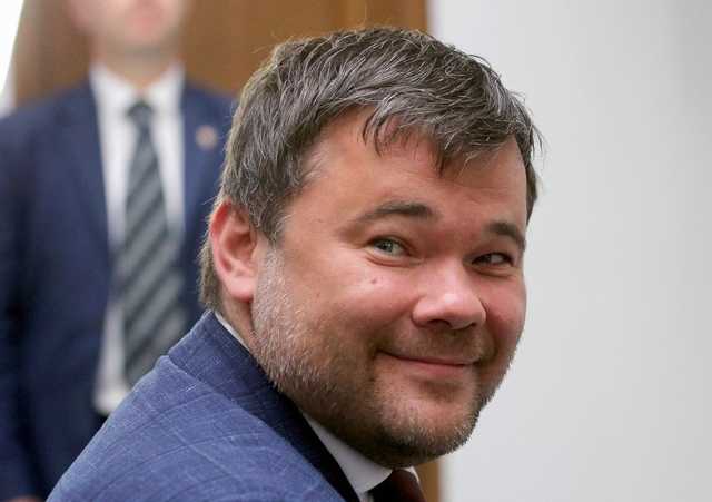 Богдан прокомментировал, как понимать слова Авакова про "честь имею"