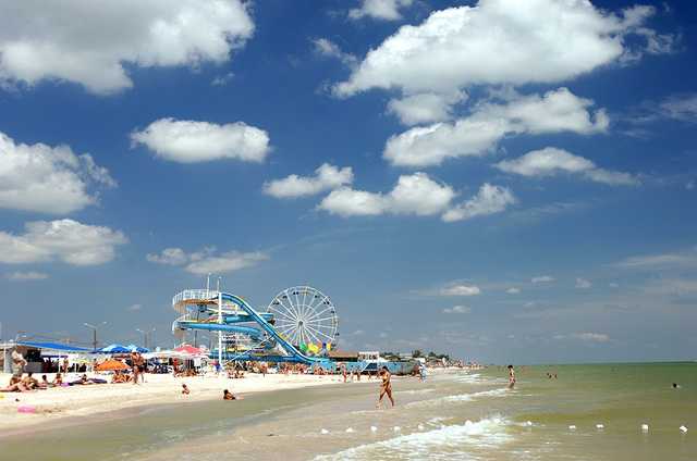 Настоящее «чудо»: в Кирилловке внезапно «исчезли» медузы