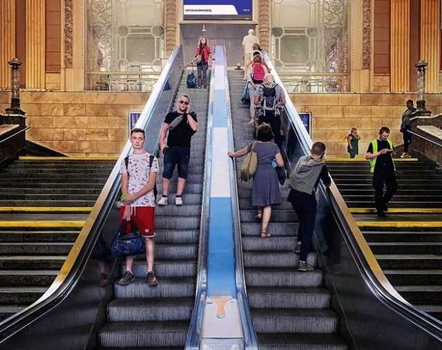 Новый эскалатор на вокзале Киева будет стоить «Укрзализныце» 13 млн гривен