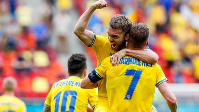 Пяткой на Ярмоленко: роскошный ассист Караваева вошел в лучшие на Евро-2020