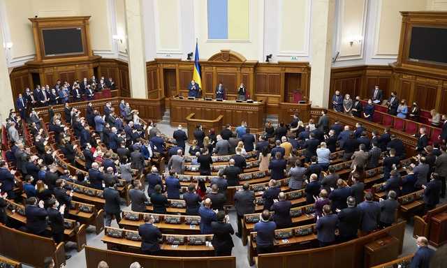 В Раде приняли закон, которым ввели режим "без бумаг" в сфере е-управления