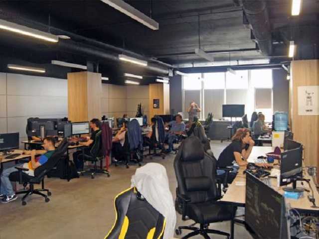 В Киеве решили сократить рабочие дни в августе: кого это касается