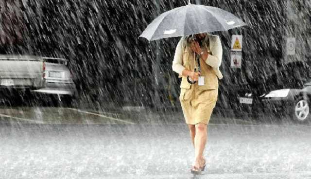 В Киеве объявили штормовое предупреждение: возможны град и шквалы