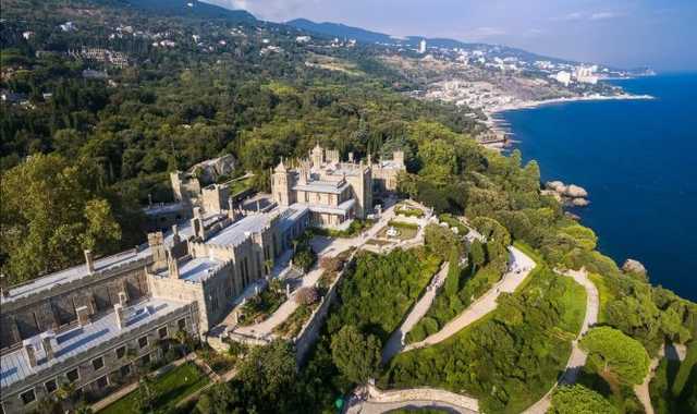 Оккупанты в Крыму продолжают убивать экологию, пострадала Алупка