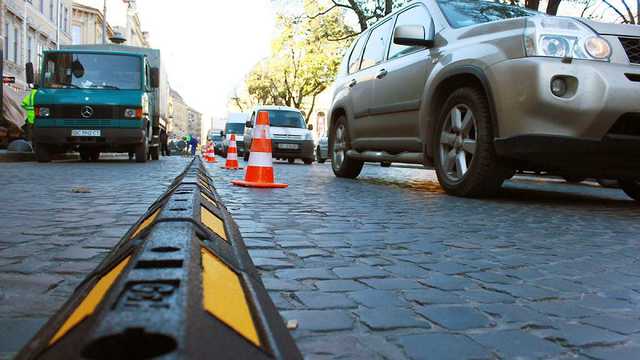 Мининфраструктуры предлагает с 2030 года запретить ввоз в страну дизельных и бензиновых автомобилей