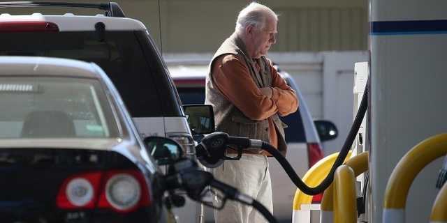 Бензин подорожал почти на 20% за полгода