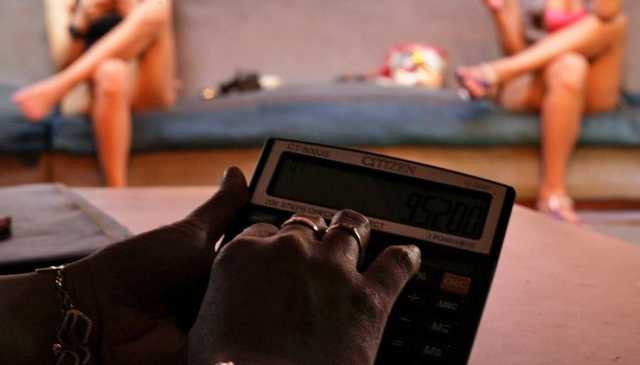 Правозащитник-сутенер, управлявший «борделем» с 12 женщинами, отделался условным сроком