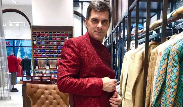 Жмак требует 17 млн гривен компенсации за увольнение