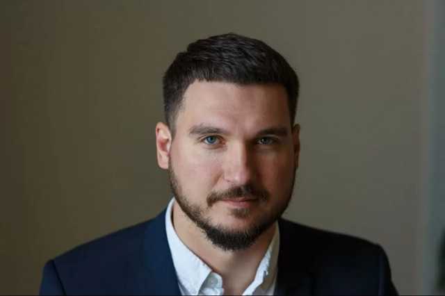 Нардеп пришел в Раду в футболке за 3,5 тысячи: фото политика-модника