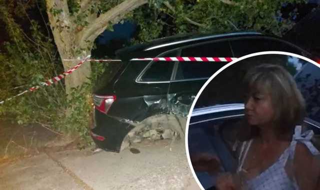 Пьяная судья Деснянского райсуда Колегаева снесла столб и чуть не слетела в реку