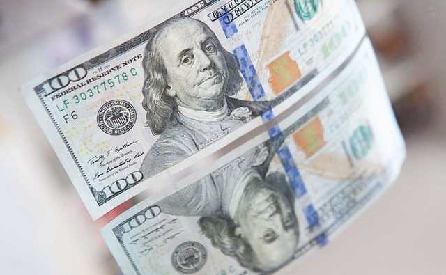 Доллар подорожает до 28,5 гривен?