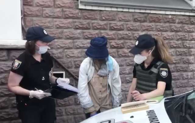 Ограбление банка в Киеве: суд отправил подозреваемую в СИЗО