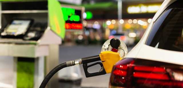 Минэкономики снизило предельные цены на бензин и дизтопливо