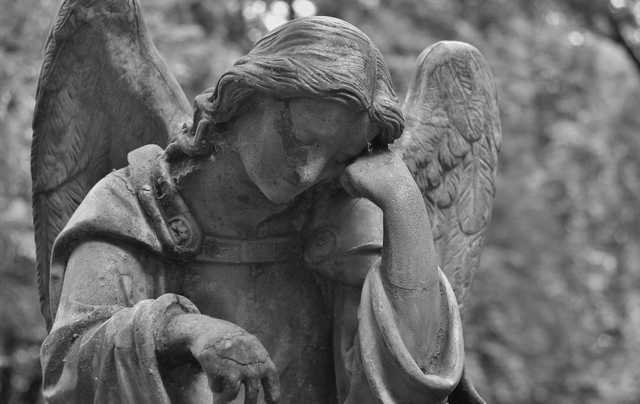 Прыгнул из здания Центра занятости: на Волыни 33-летний мужчина совершил самоубийство