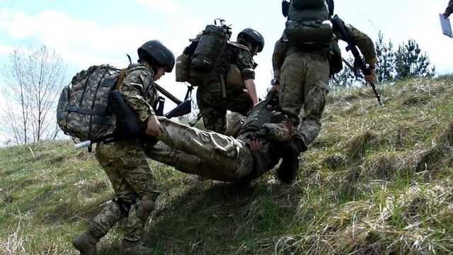 Оккупанты на Донбассе ранили украинского бойца