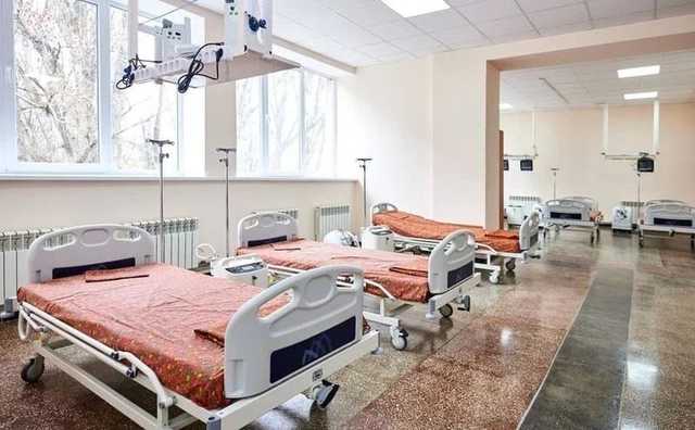 В случае новой волны на развертывание COVID-отделений в больницах понадобится неделя, - Кузин