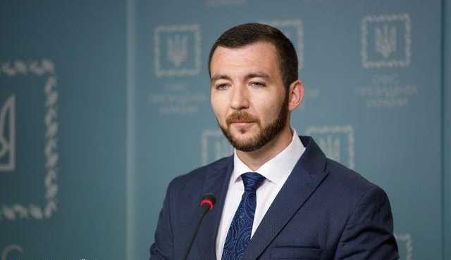 По 2 000 гривен на ребенка: у Зеленского анонсировали помощь многодетным семьям