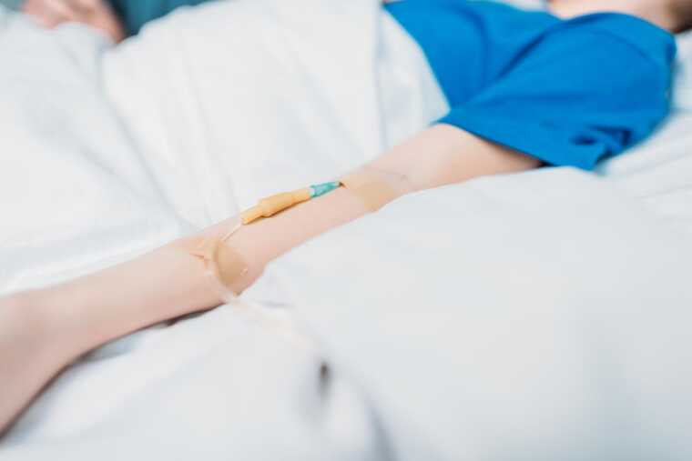 У Дніпрі медики врятували жінку, яку тричі переїхав співмешканець