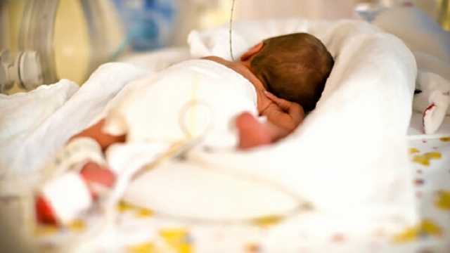 На одного пассажира больше: женщина родила ребенка в поезде Киев – Ужгород