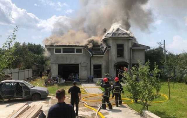 Авиакатастрофа на Ивано-Франковщине: в сеть попало видео падения самолета
