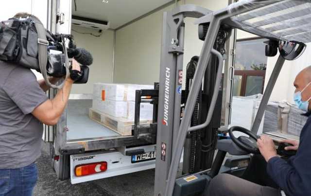 Латвия отправила COVID-вакцины ряду стран, на очереди Украина