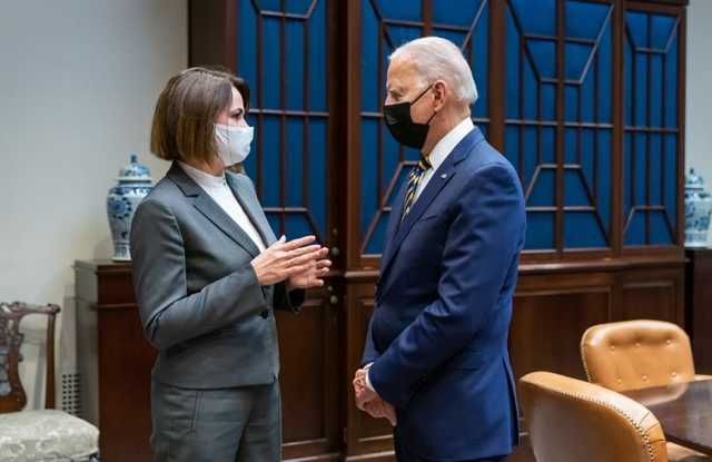 Тихановская рассказала, как Байден подарил ей «замечательное печенье»