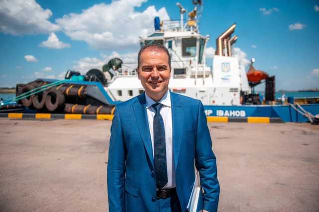 Уголовное дело о завышенных премиях директора порта Южный передали в НАБУ