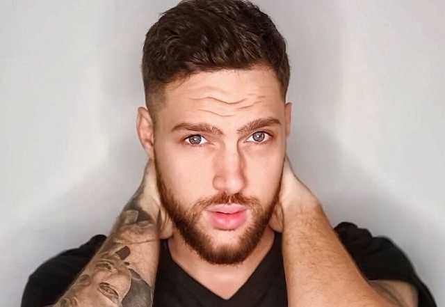 Популярный украинский певец вышел пьяным на сцену в Бердянске