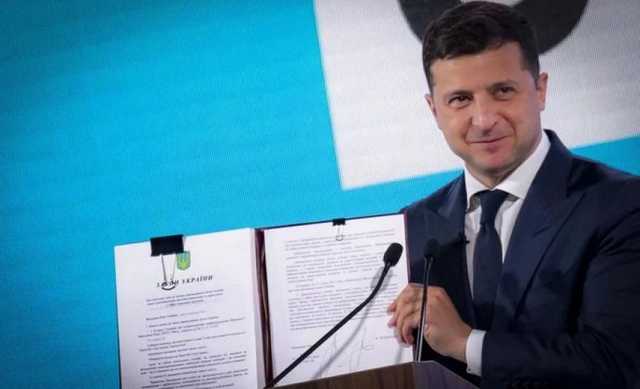 Президент Зеленский ввел в Украине новую валюту