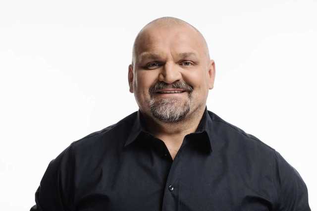 Вирастюк предложил "самоликвидироваться" сторонникам русского языка