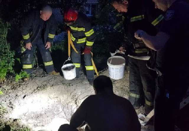 Мужчина погиб вследствие обвала грунта в Киеве, - ГСЧС