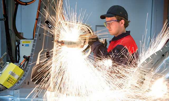 За июнь заробитчане перевели в страну более миллиарда долларов, - Нацбанк