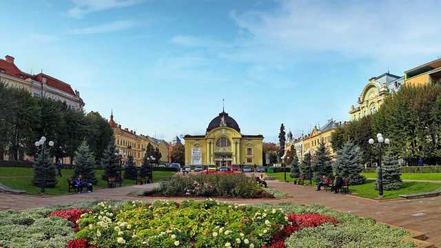 Чернівецькі войнушки