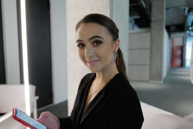 Экс-пресс-секретарь Зеленского Мендель снялась в эротической фотосессии