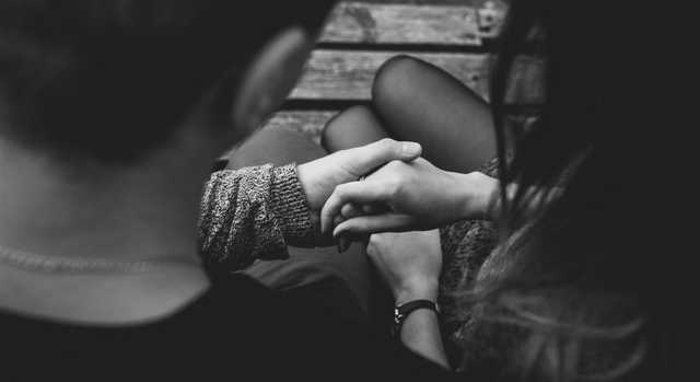 Обнялись и хотели переждать бурю, – очевидец о смерти молодой пары во Львове