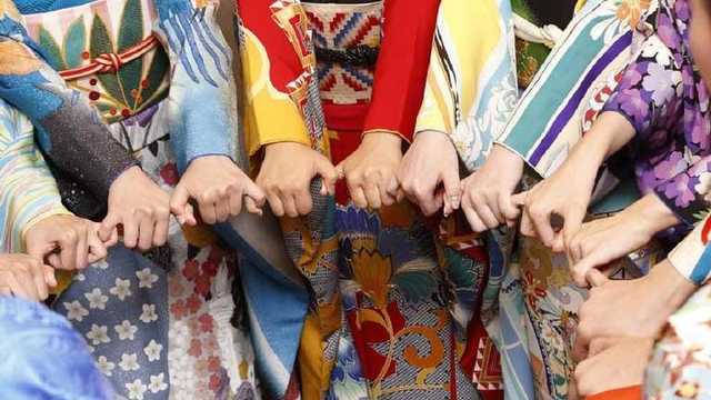 Японцы создали уникальные кимоно для стран-участниц Олимпиады: Украина тоже получила свое