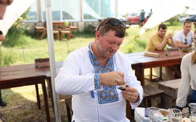 "Украина должна возвращать славу устричного гиганта", - "слуга народа" Корниенко