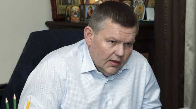 «Земельна війна» матері вбитого депутата та Веревського