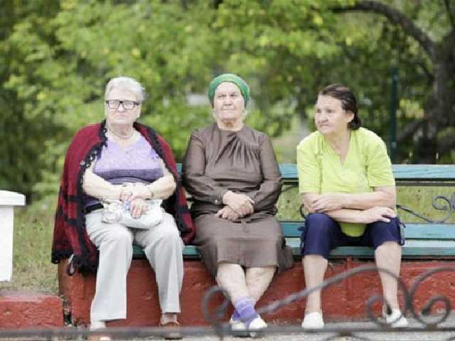 Доплаты получат 1,5 млн пенсионеров: стало известно, кому повысят пенсию в 2022 году