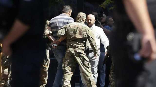 Захватчику Кабмина объявили о подозрении