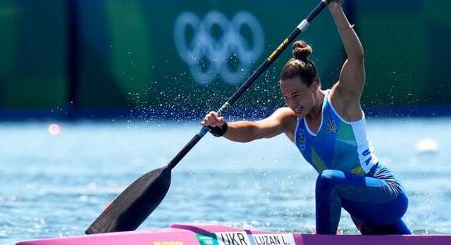 Историческая медаль Украины в каноэ: появилось видео церемонии награждения